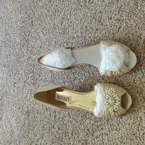 Badgley Mischka Champagne Satin low heel pumps